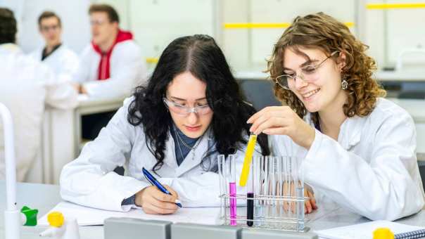 opleiding leraar scheikunde
